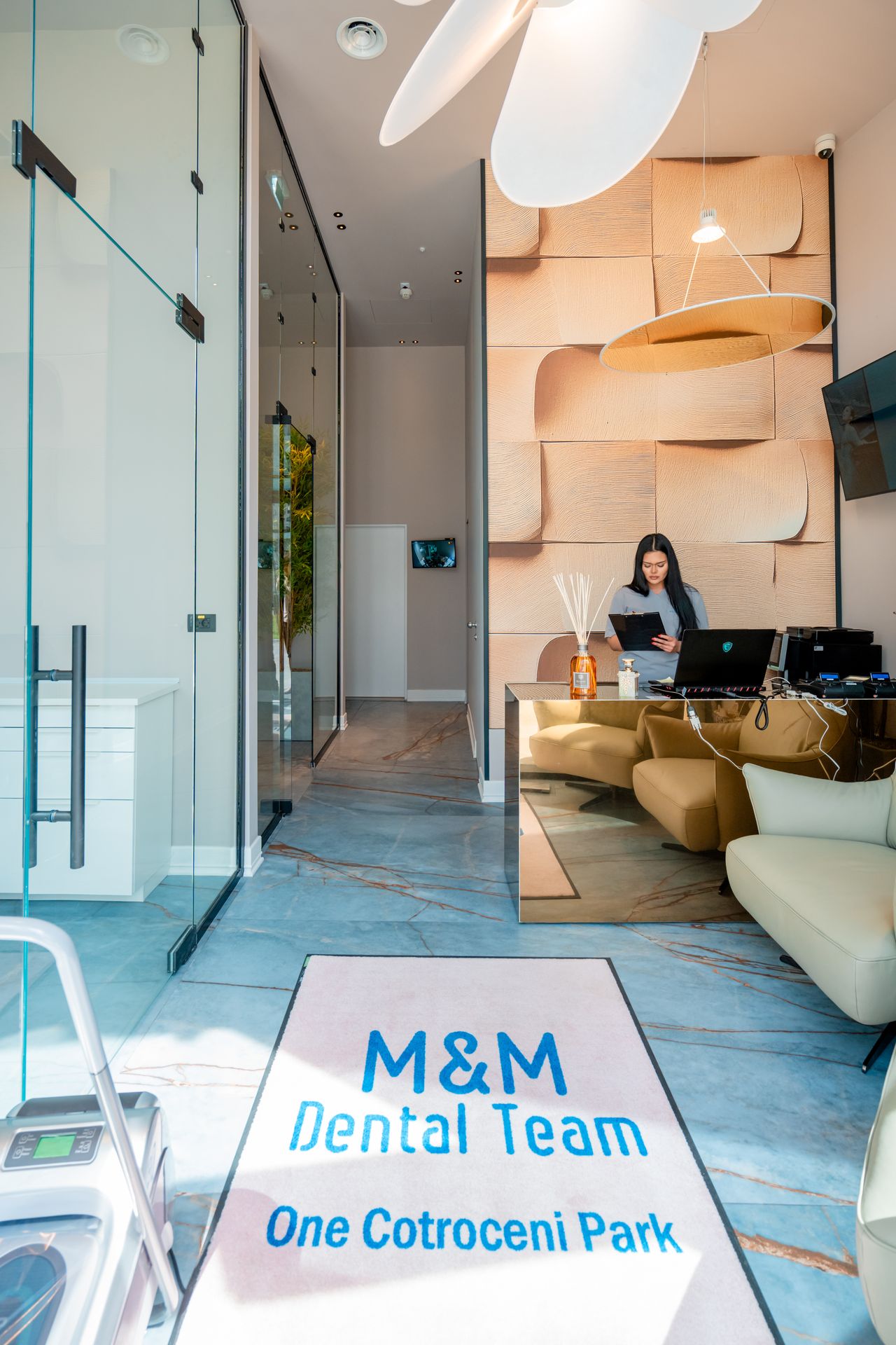 M&M Dental Team